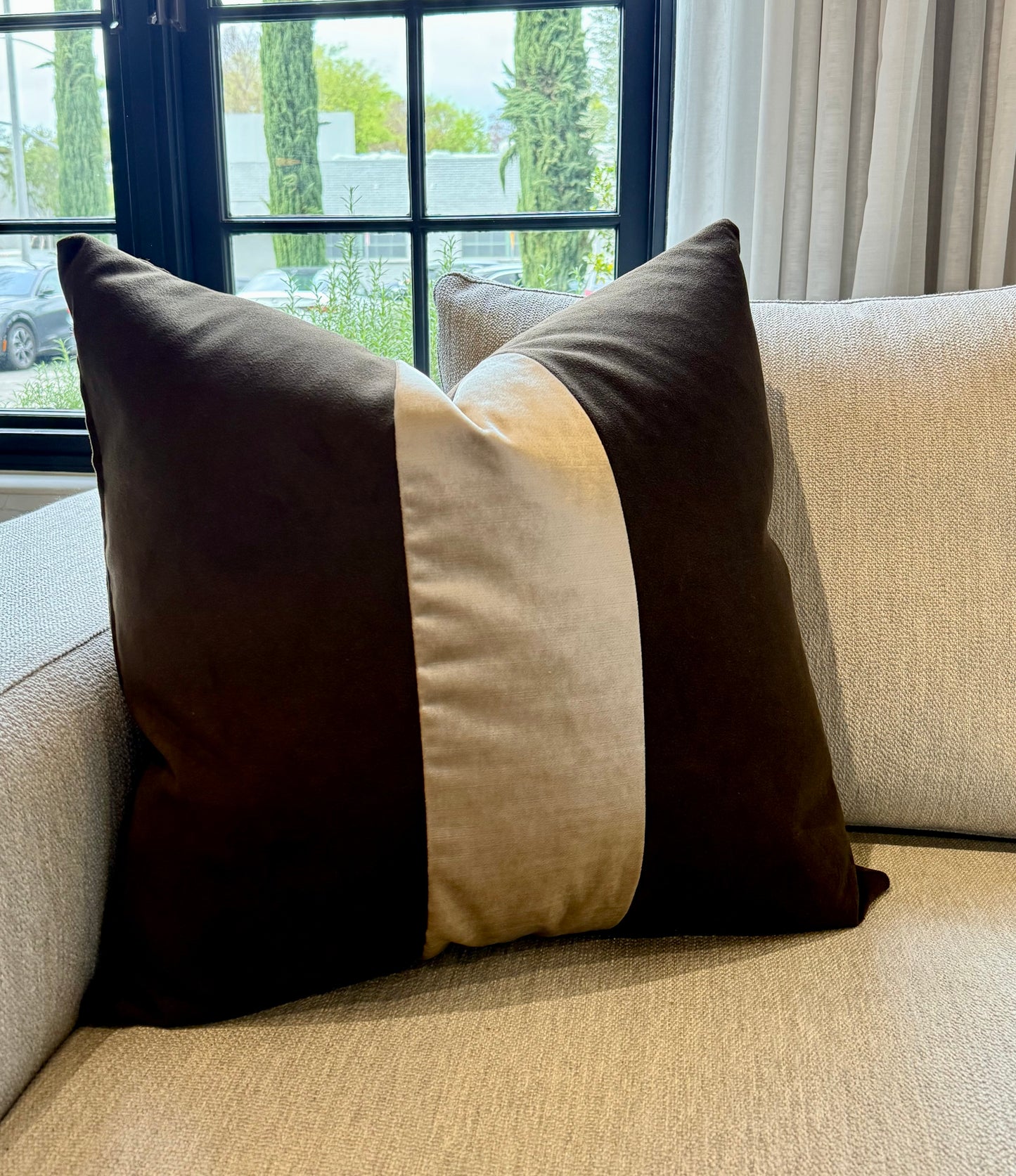 SHIMMER PLUS PILLOW